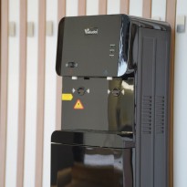 Touchless 10 Stand 